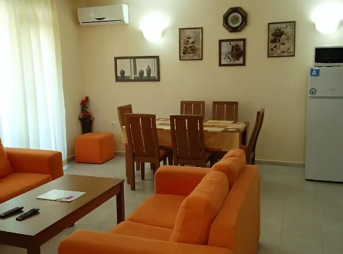 Big Comfortable With 2 Bedrooms Pollo Sunny * סאני ביץ'