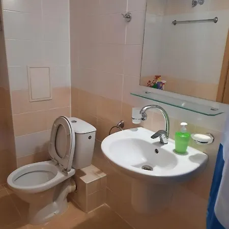 Big Comfortable With 2 Bedrooms Pollo Sunny شقة *