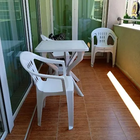 Διαμέρισμα Big Comfortable With 2 Bedrooms Pollo Sunny