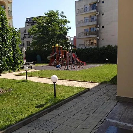 Διαμέρισμα Big Comfortable With 2 Bedrooms Pollo Sunny *